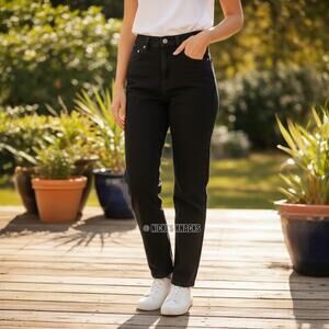 Denim & Co. High Rise Black Jeans Tapered Leg Stretch Classic Fit Size 10